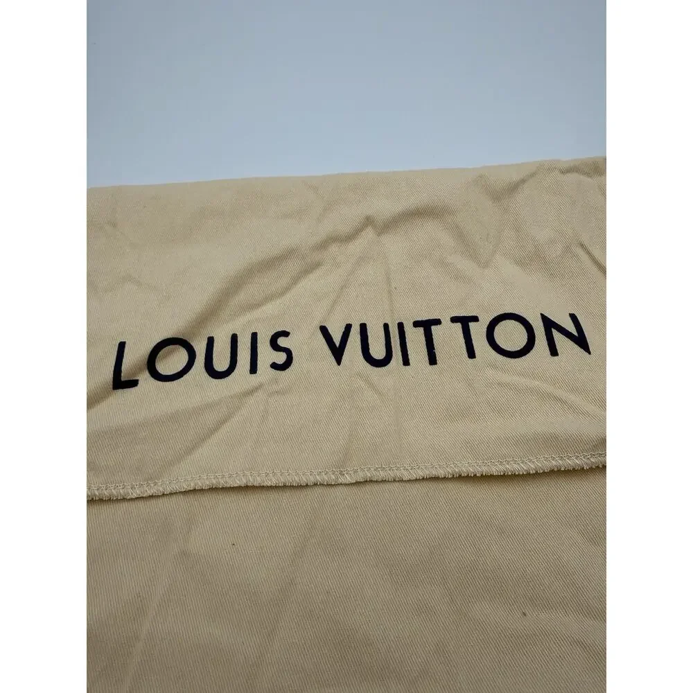 Louis Vuitton authentic louis